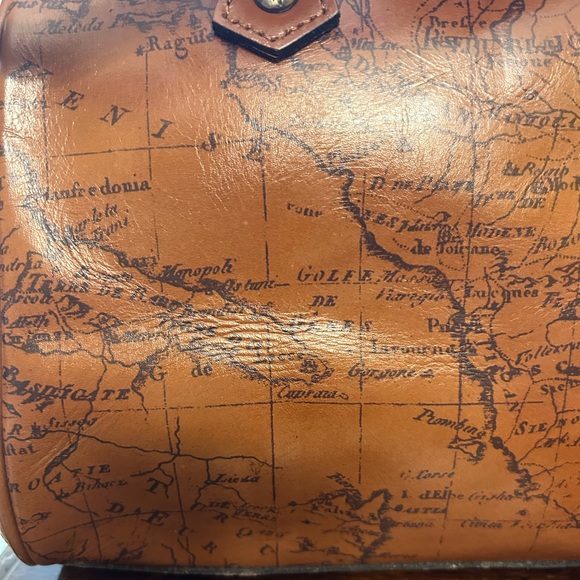 Patricia Nash Brown Map Print Skye Satchel Riot Rust Adjustable Strap NWT - Picture 4 of 13